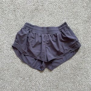Lululemon hotty hot 2.5”